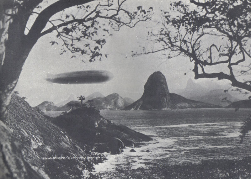 Illustration for article titled The Most Astounding Airships, Dirigibles and Zeppelins in History